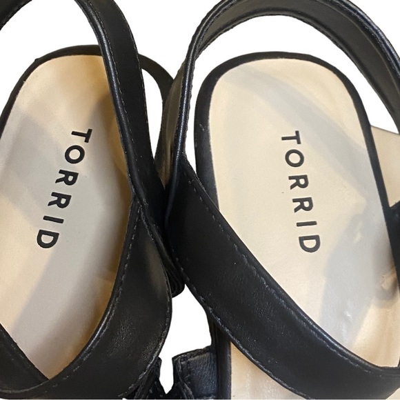 Torrid cage sandals with studs size 9.5 - Picture 3 of 7